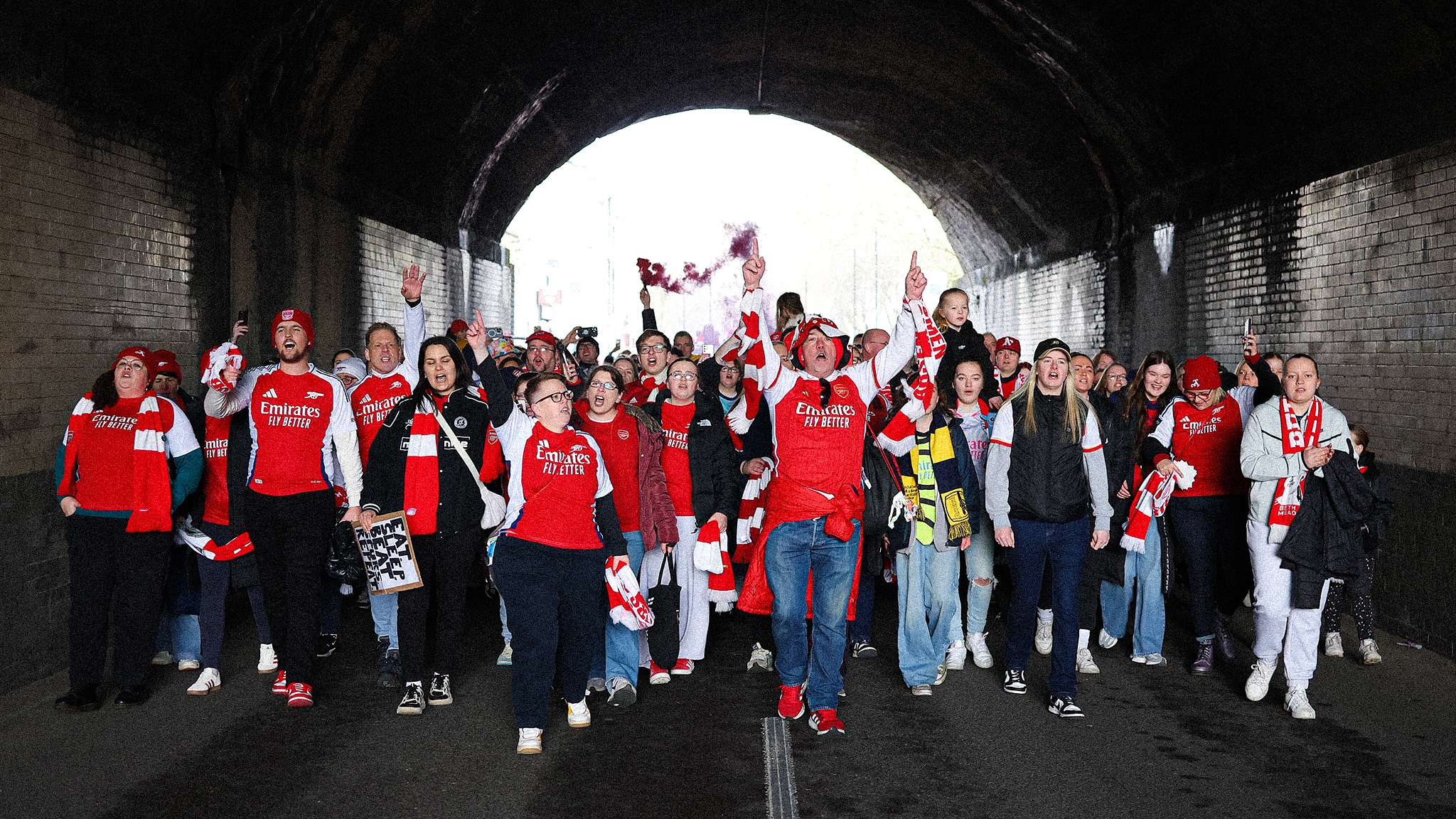 场和足够的 场和足够的