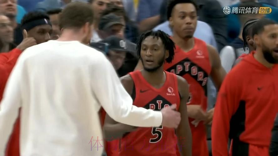 奎克利三分绝杀 猛龙险胜黄蜂