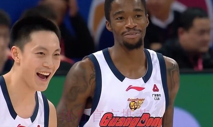 广东vs北控前瞻:萨林杰战旧主引关注 胡明轩PK廖三宁国手对决 广东vs北控前瞻:萨林杰战旧主引关注 胡明轩PK廖三宁国手对决